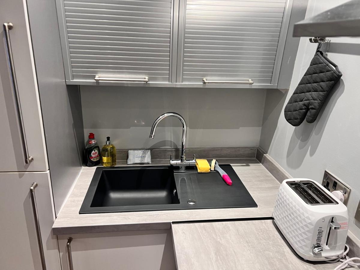 Stunning Liverpool City Center Apartment Bagian luar foto